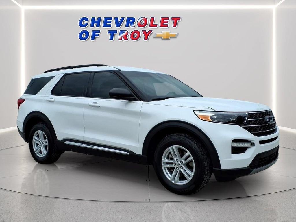 2021 Ford Explorer XLT in White — front three-quarter view