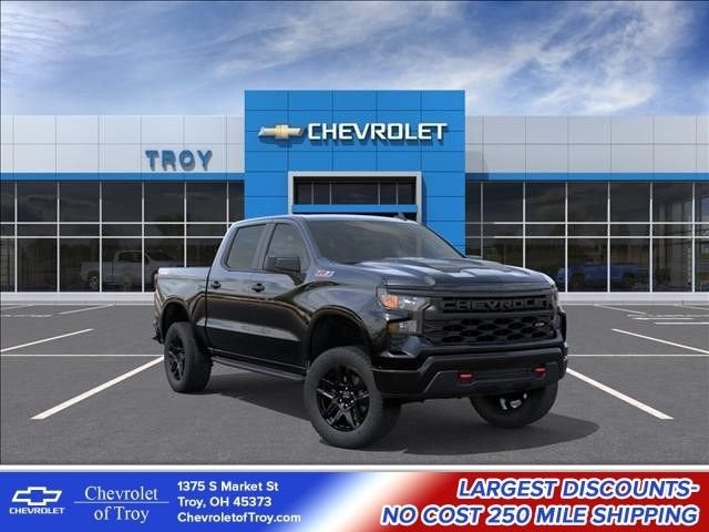 2026 Chevrolet Silverado 1500 Custom Trail Boss in Black — front three-quarter view